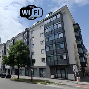 Betariel'com Hauptbahnhof Bécs